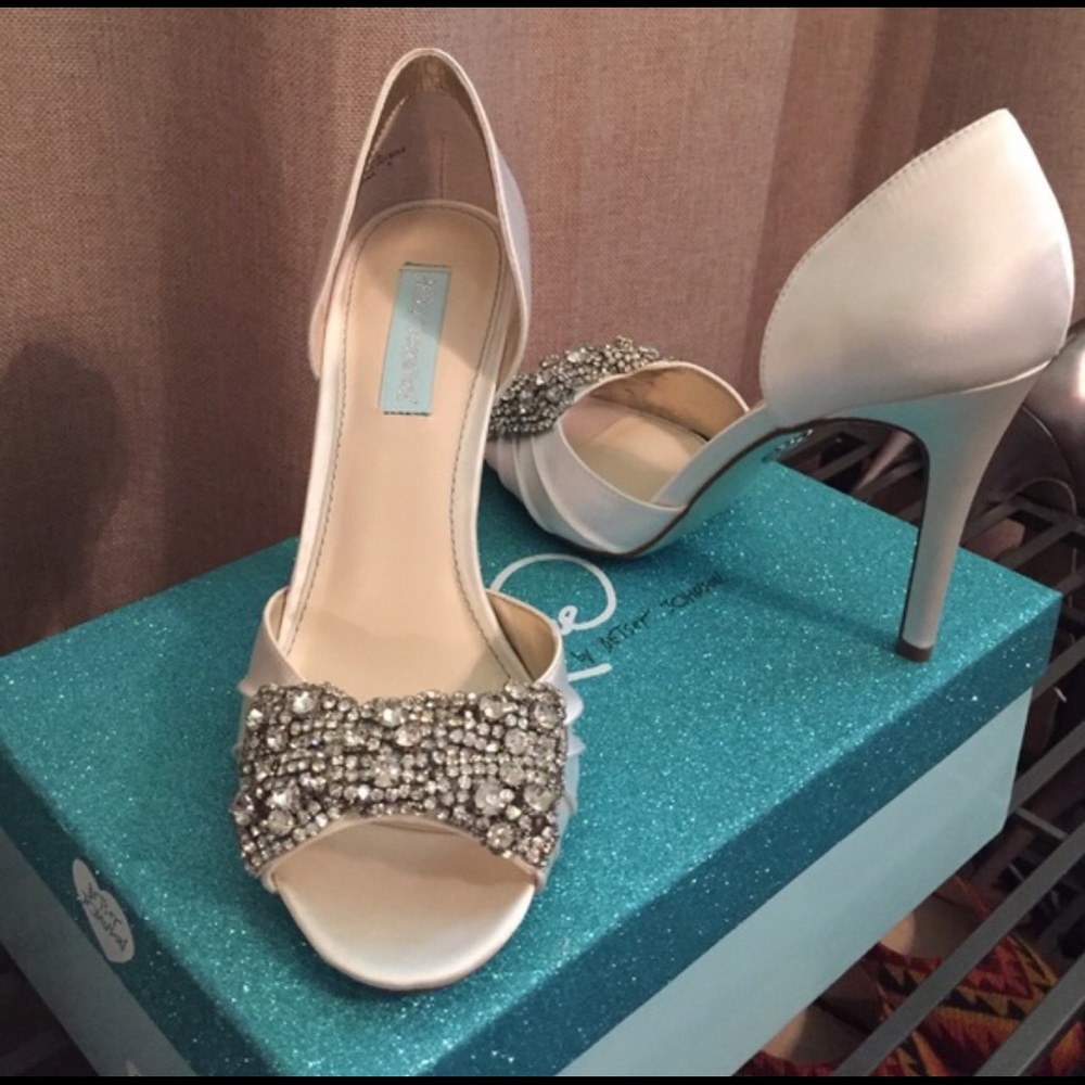 Blue by Betsy Johnson Shoes